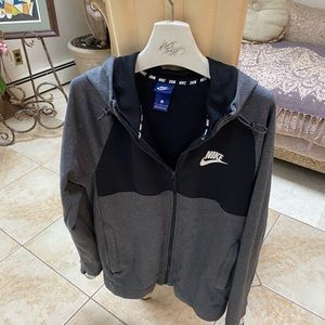 Nike sweatshirt size S
